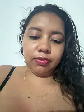 Snapshot of Ninibella chatting on June 2026 10:42:01 AM Ninibella online show from June 2026 10:42:01 AM