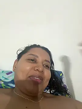 Snapshot of Ninibella chatting on June 2026 02:01:01 AM Ninibella online show from June 2026 02:01:01 AM