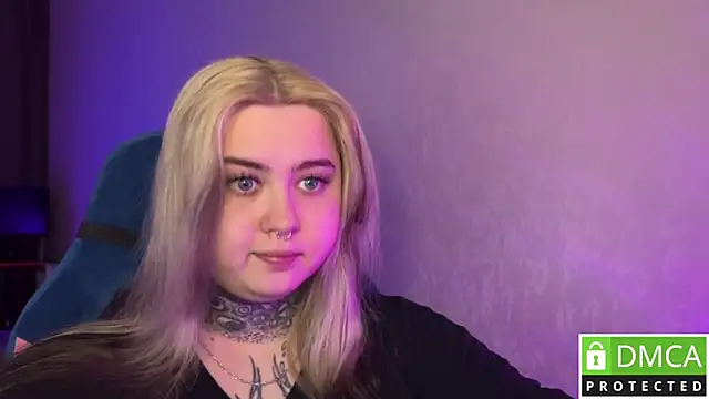 Snapshot of CuteUna chatting on April 2026 12:10:01 PM CuteUna online show from April 2026 12:10:01 PM