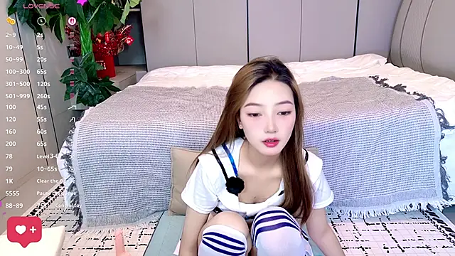 MMMxiXi6 online show from May 2026 12:20:01 PM