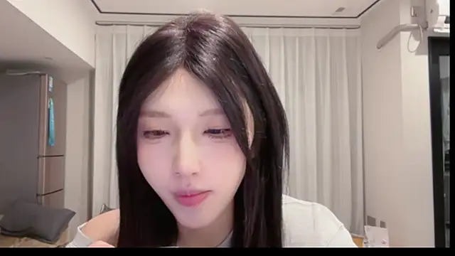 Snapshot of TeaTalk chatting on May 2026 02:36:01 PM TeaTalk online show from May 2026 02:36:01 PM