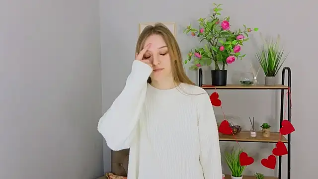 Lilia Redy online show from April 2026 10:11:01 AM