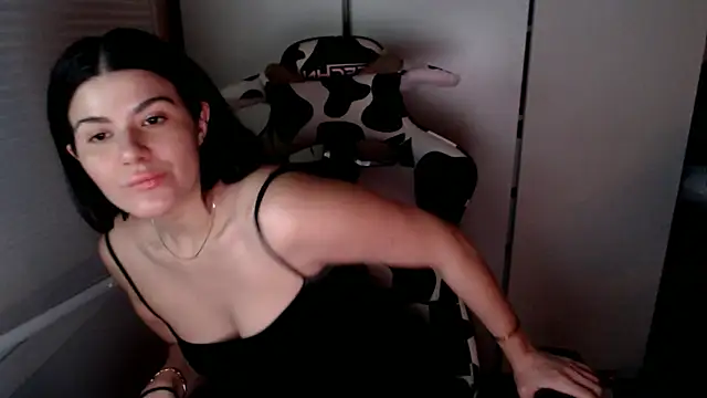 cassiealvarez online show from May 2026 01:43:01 AM