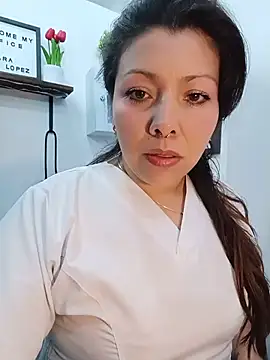 Snapshot of SARA_21- chatting on July 2026 12:44:01 PM SARA 21- online show from July 2026 12:44:01 PM