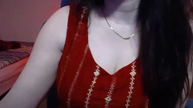 Sexymadhu05 online show from April 2026 04:33:02 PM