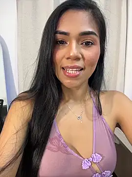 MauraGrayy online show from May 2026 11:45:02 PM