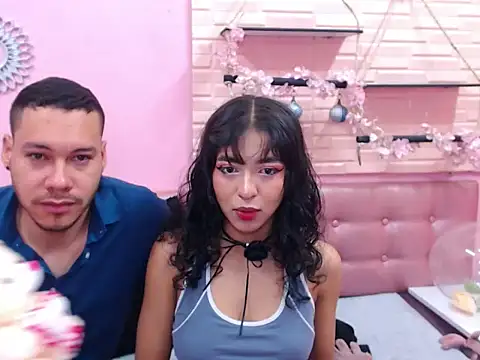 Aronandmoli69 online show from April 2026 12:21:01 PM