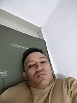 Snapshot of SnoozingThiamine chatting on June 2026 03:23:02 AM SnoozingThiamine online show from June 2026 03:23:02 AM