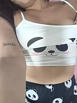 Snapshot of MarianaG_ chatting on April 2026 07:41:01 PM MarianaG online show from April 2026 07:41:01 PM