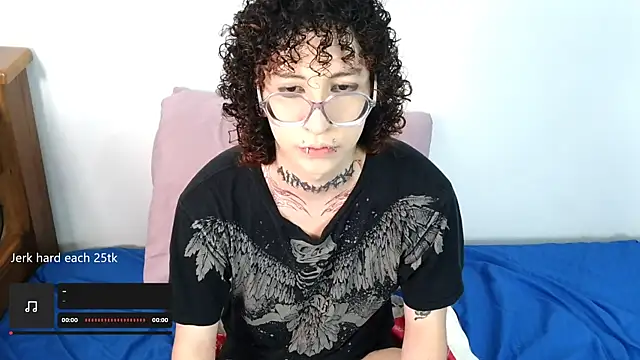 Snapshot of YourGothFemboy chatting on July 2026 09:28:02 PM YourGothFemboy online show from July 2026 09:28:02 PM