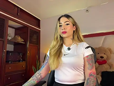 Snapshot of abbymodell1 chatting on May 2026 11:46:02 PM abbymodell1 online show from May 2026 11:46:02 PM