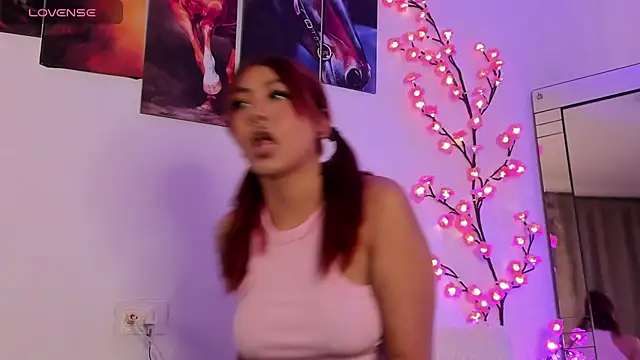 Snapshot of ava_soophia chatting on April 2026 03:13:01 AM ava soophia online show from April 2026 03:13:01 AM