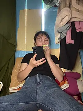 Snapshot of Kim_Kelly chatting on April 2026 04:41:01 AM Kim Kelly online show from April 2026 04:41:01 AM