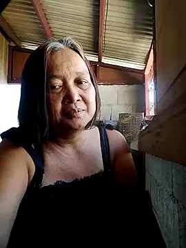 jeanyummytits online show from May 2026 03:57:02 AM