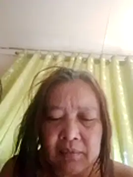 jeanyummytits online show from May 2026 05:57:01 AM