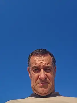 Snapshot of loulouferrari chatting on May 2026 05:52:01 PM loulouferrari online show from May 2026 05:52:01 PM