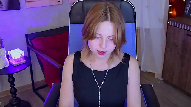 VivienneHebert online show from July 2026 01:03:01 PM