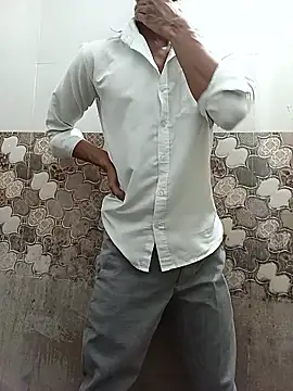 itsmemadhu2019 online show from May 2026 08:04:02 PM