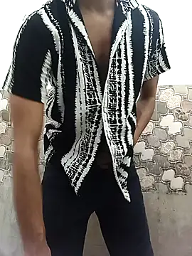 itsmemadhu2019 online show from May 2026 01:04:02 PM