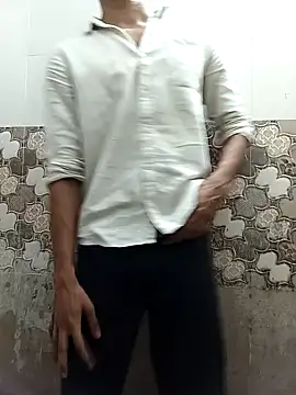 itsmemadhu2019 online show from May 2026 12:54:01 PM