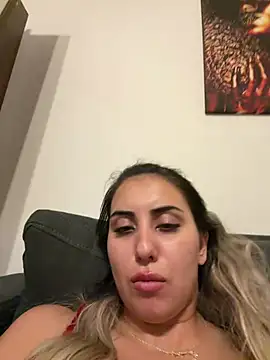 Meryy34 online show from July 2026 10:20:01 PM