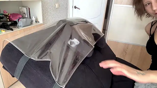 WuhhwLina online show from April 2026 09:05:01 AM