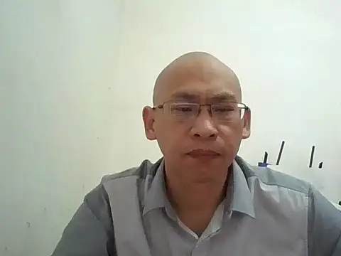 Snapshot of benly118 chatting on April 2026 01:42:02 AM benly118 online show from April 2026 01:42:02 AM
