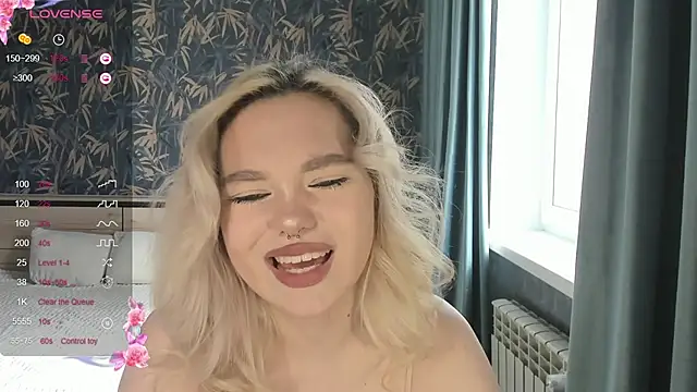 Anna Delon online show from April 2026 11:19:02 AM