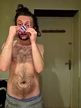 LeeroytheParisian online show from April 2026 08:43:01 PM