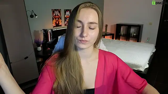 Your Emily25 online show from April 2026 07:47:02 AM