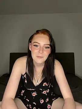 MiraVoss18 online show from April 2026 07:58:01 PM