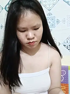 Seraphinahh online show from June 2026 02:23:01 PM
