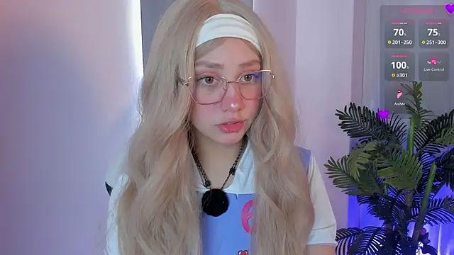 sweett fire online show from May 2026 06:03:02 PM