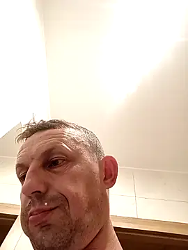 Miro9 online show from May 2026 09:44:01 PM