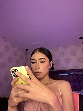 Alahia pink  online show from April 2026 04:19:01 AM