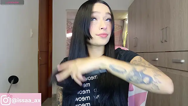 issa dolly online show from June 2026 10:11:02 PM