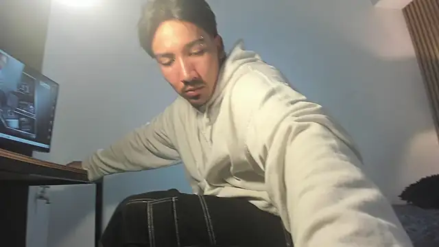 Iam OttoAndrew online show from April 2026 03:43:01 AM