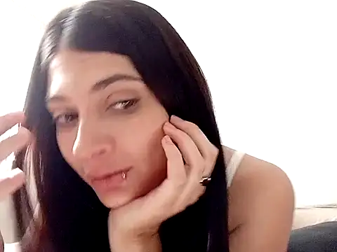 Sassygyrl online show from April 2026 01:41:02 PM