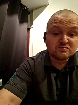 P4YNE online show from April 2026 05:41:02 AM