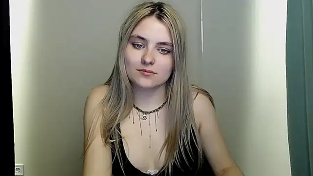Snapshot of _shy_sabrina__ chatting on April 2026 05:36:01 PM shy sabrina online show from April 2026 05:36:01 PM