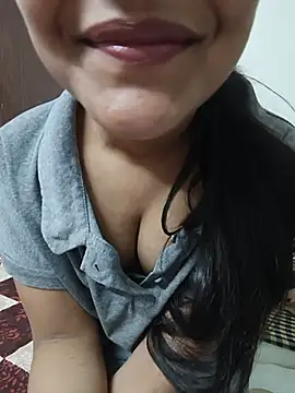 Snapshot of babe_shikha chatting on June 2026 08:28:01 AM babe shikha online show from June 2026 08:28:01 AM