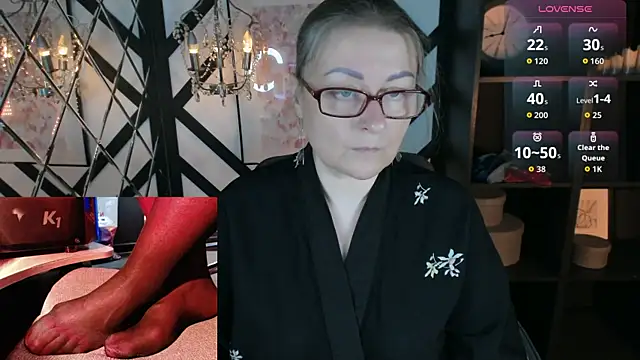 Snapshot of Alexandra_Kind chatting on May 2026 01:40:01 PM Alexandra Kind online show from May 2026 01:40:01 PM