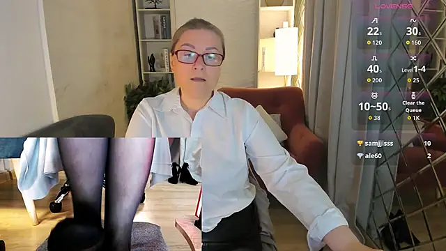 Alexandra Kind online show from June 2026 08:46:01 PM