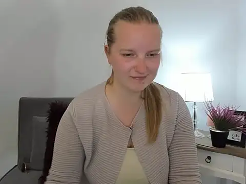 RoseTeacherX online show from April 2026 05:28:01 PM