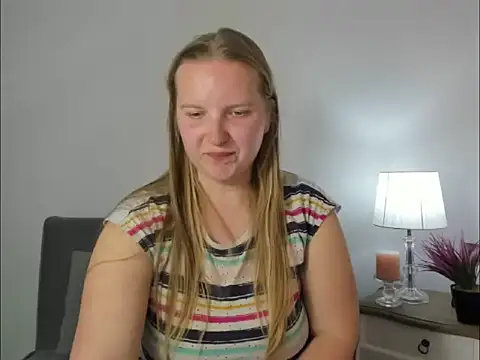 RoseTeacherX online show from April 2026 05:37:01 PM