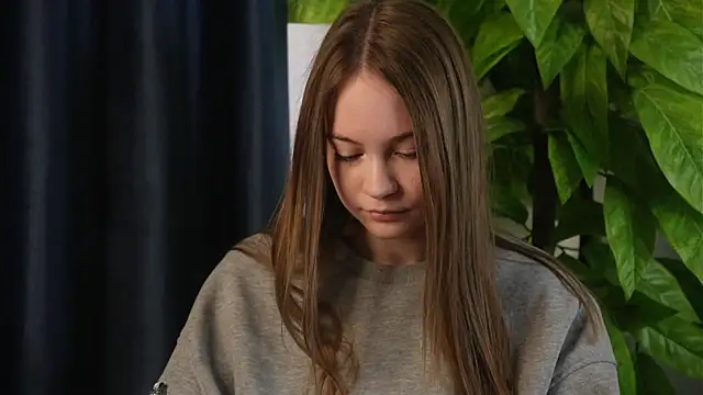 PattieGrzywinski online show from April 2026 07:28:02 AM