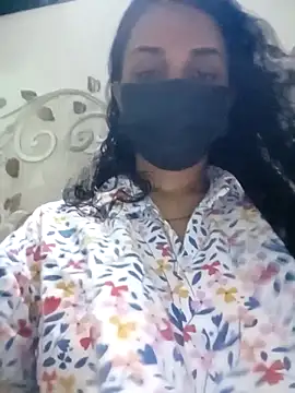 Lusi G online show from April 2026 10:41:02 AM