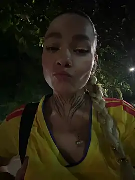 Snapshot of Violeta_queen1 chatting on July 2026 01:23:02 AM Violeta queen1 online show from July 2026 01:23:02 AM