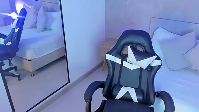 marylin gold online show from July 2026 11:08:02 PM