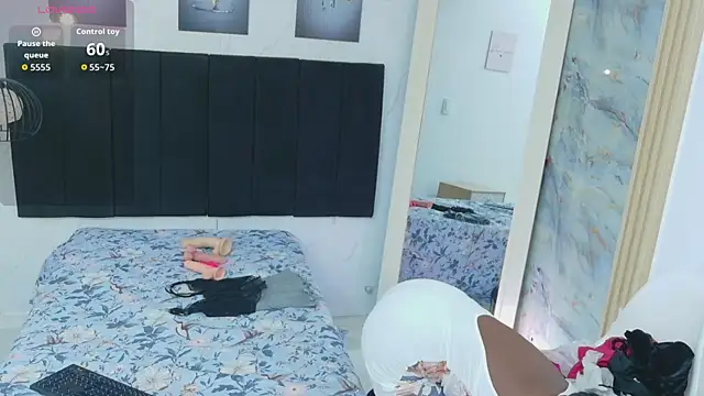 dominikk018 online show from June 2026 12:49:01 PM